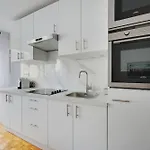 Appt In The Heart Of The City - 1 Bdr 4P - Bel Air